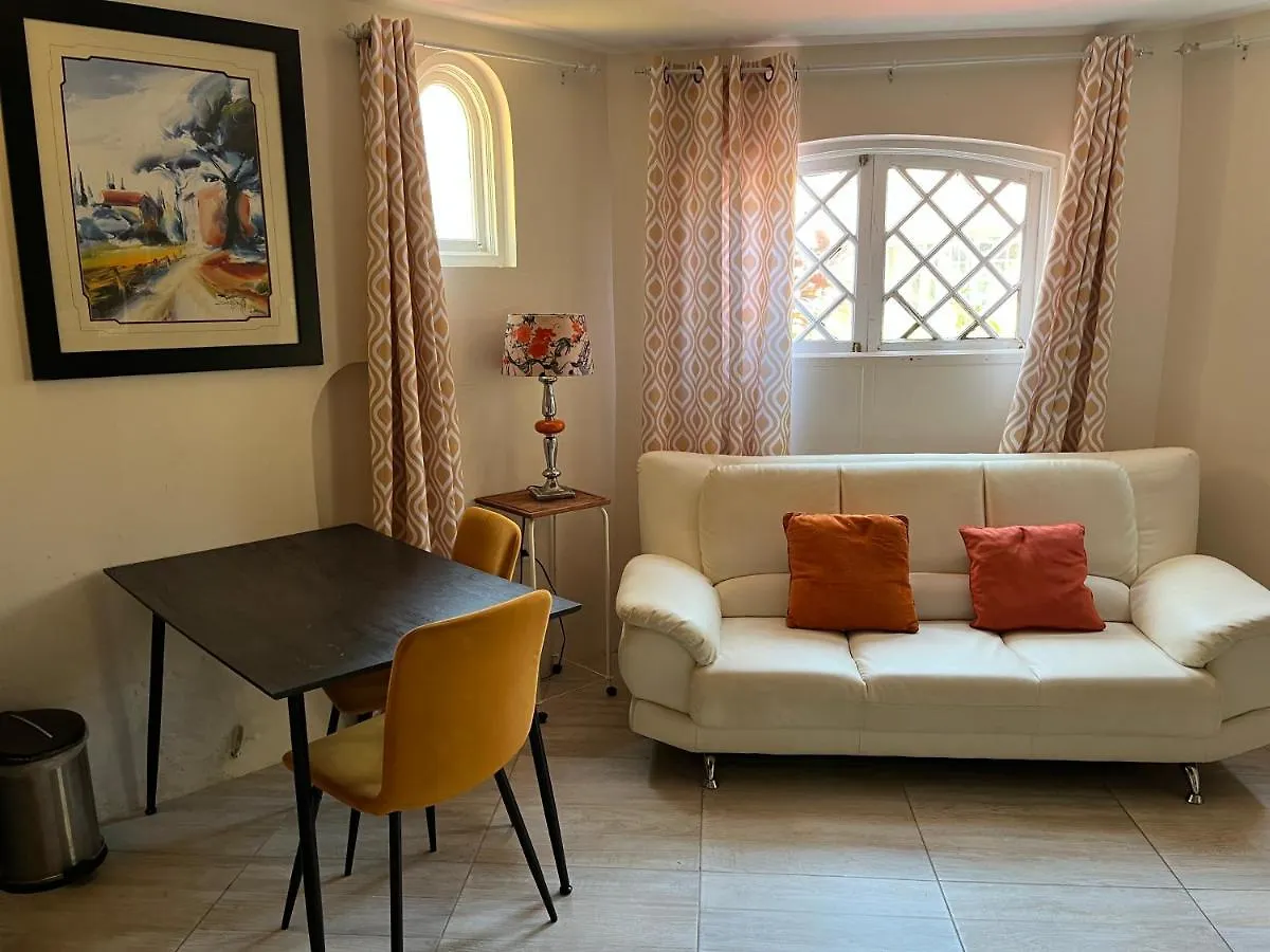 Aparthotel Seacastles By The Beach/Pool Montego Bay Jamajka